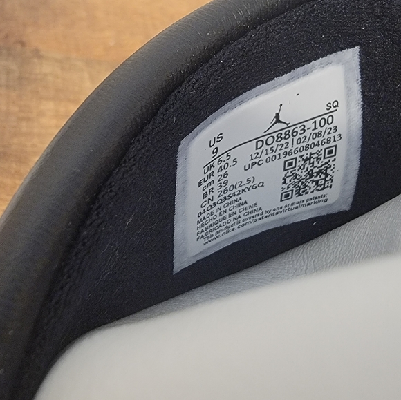 Women's Size 9 Jordan Sophia Slide Slippers 'Black/Off White' (DO8863-100) - Picture 8 of 16